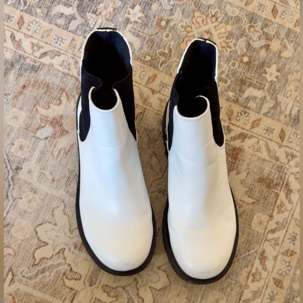 White Ankle Boots - Picture 2 of 4